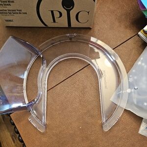 Pampered Chef Deluxe Stand Mixer Pouring Shield